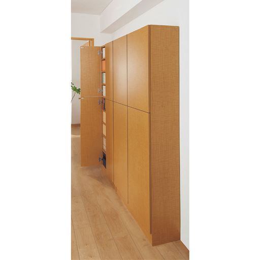 ライトブラウン<br>奥行32cm<br>優れた収納力とシンプルでお部屋に馴染むデザインが人気。
