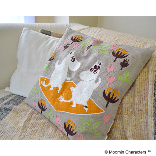 チェーンステッチ刺繍のムーミンクッションカバー - セシール