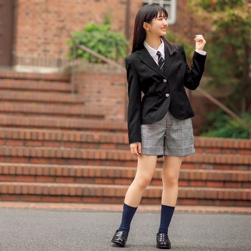 小学校の卒業式にはぴったりの卒服をプレゼント 女の子に人気のブランド服13選 Childgifts By Memoco