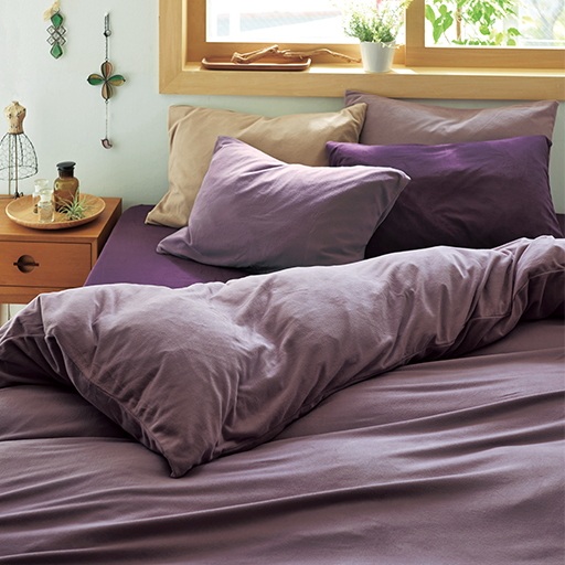 コーディネートイメージ(ディープバイオレット)<br>※商品はボックスシーツです。