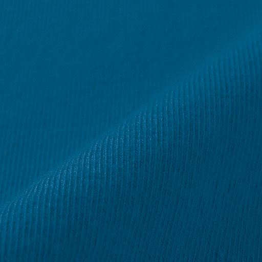 肌にやさしく、フィット感が気持ちいい綿95%ストレッチ素材。