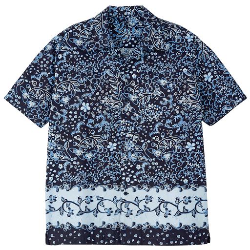1枚羽織るだけで気分は真夏のビーチリゾート?!東南アジア諸国でよく見かける伝統のバティック柄をモチーフにしたプリント開襟シャツ。<br>ブルー系
