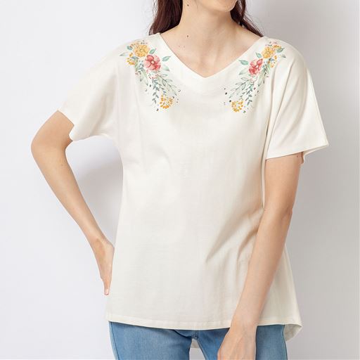 フラワープリントtシャツ 綿100 セシール Cecile フラワープリントtシャツ 綿100 セシール Cecile