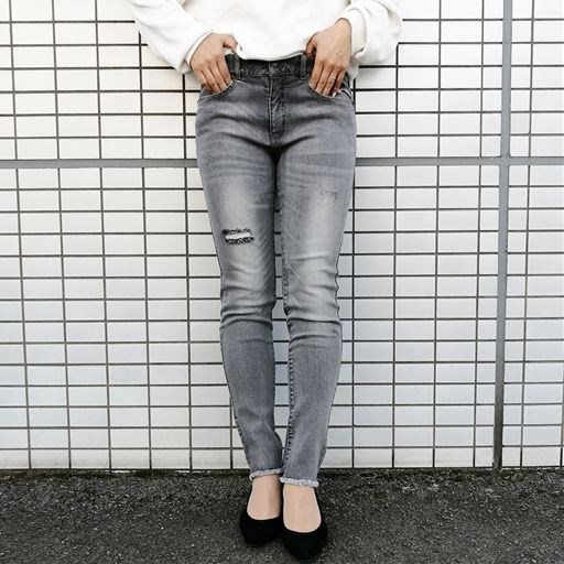 ダメージスキニーデニムパンツ セシール Cecile