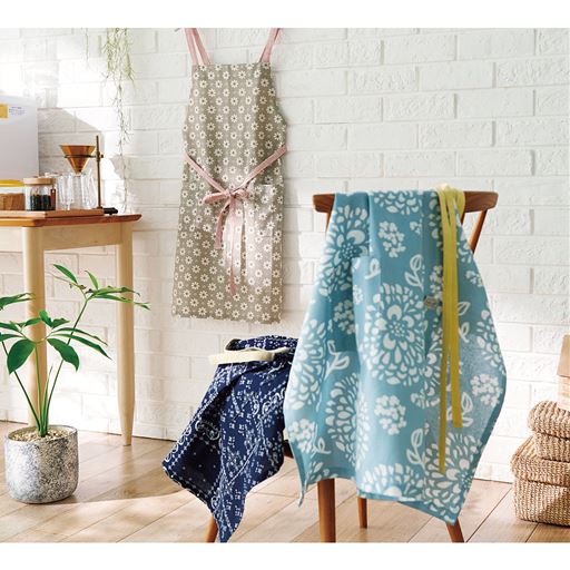 インド綿のエプロン 綿100 肩ひも長さ調節可 セシール Cecile