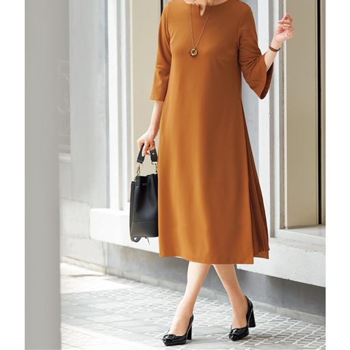 サイドプリーツワンピース セシール Cecile