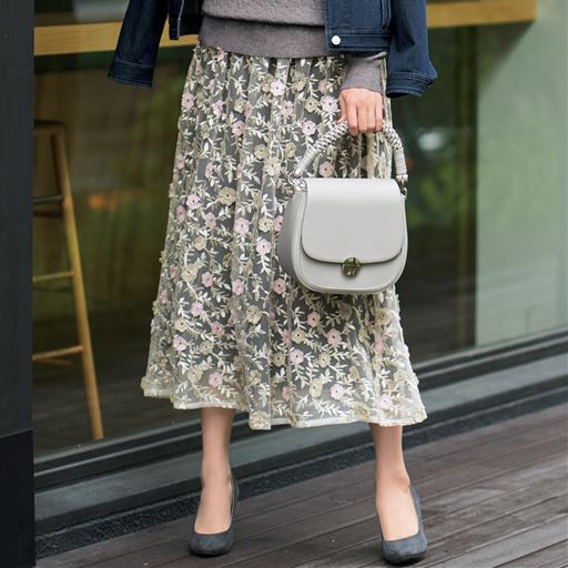 ぽっちゃりさんサイズ 花柄刺しゅうチュールロングスカート セシール Cecile