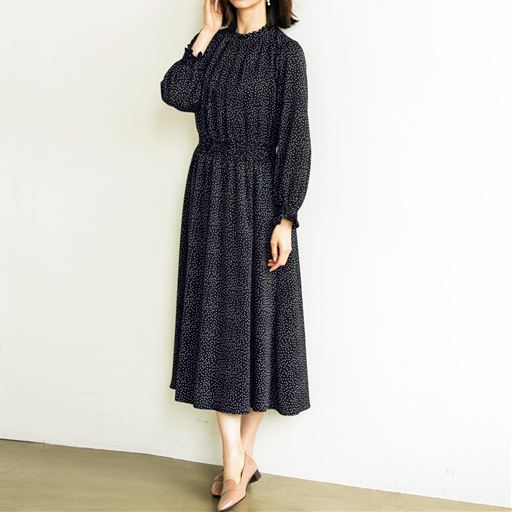 ギャザーロングワンピース 総柄プリント セシール Cecile