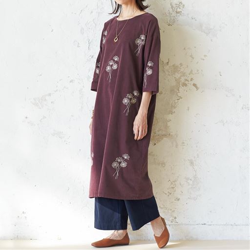 刺しゅう使いコーデュロイワンピース セシール Cecile
