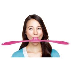 口輪筋を鍛えて たるみにさよなら 口元から若さを取り戻そう セシール Cecile