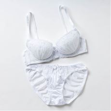 おすすめ白いブラジャー 通販 セシール Cecile おすすめ白いブラジャー 通販 セシール Cecile