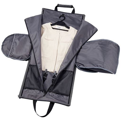 たっぷり入るフォーマル洋服バッグ セシール Cecile