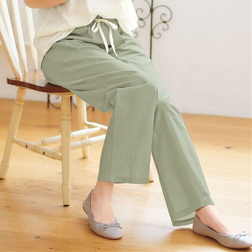 さらっと軽い着心地のシャンブレールームパンツ 綿100 セシール Cecile さらっと軽い着心地のシャンブレールームパンツ 綿100 セシール Cecile