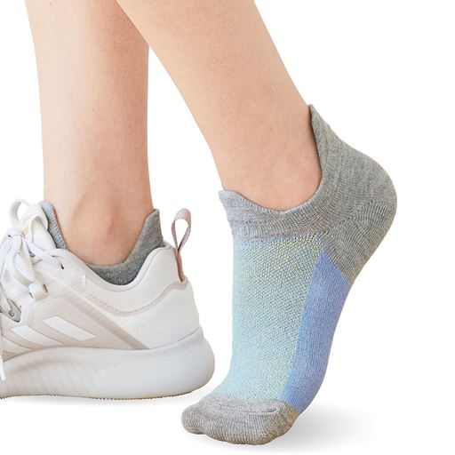 スニーカーにフィットするソックス 色違い3足組 セシール Cecile スニーカーにフィットするソックス 色違い3足組 セシール Cecile