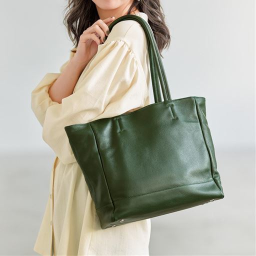 ぽっちゃりさんサイズ 本革トートバッグ セシール Cecile ぽっちゃりさんサイズ 本革トートバッグ セシール Cecile