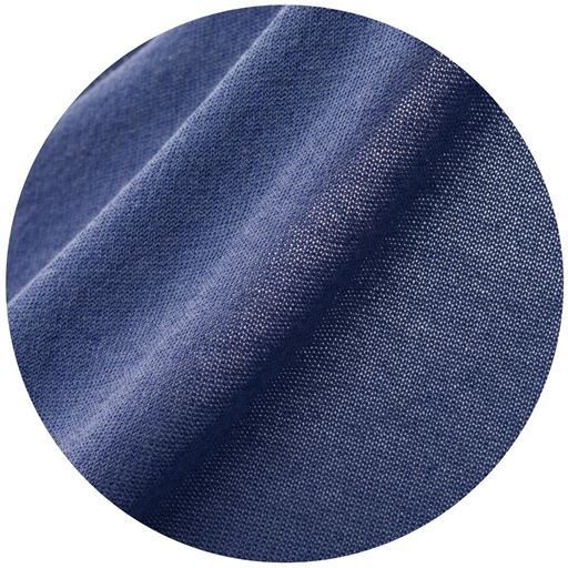 ウインザーブルー シアーニットの特徴 ハイゲージ(14G)の上品な編地。夏に人気の涼しさと軽さ落ち感と透け感の絶妙なバランスが魅力。強撚糸にすることで、綿混でもサラリとした肌心地