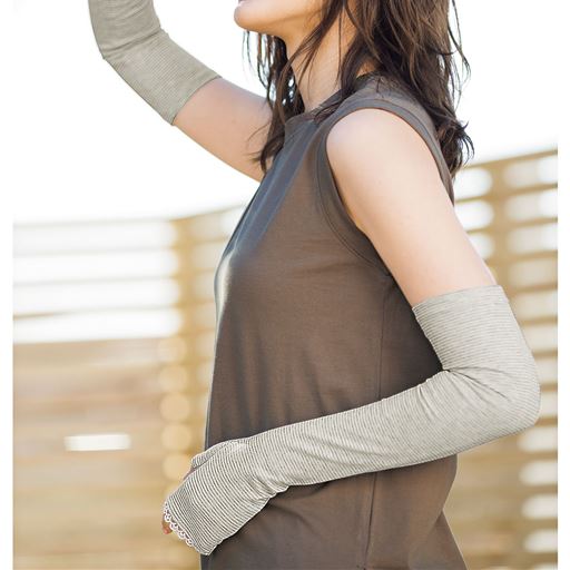 日差し対策 ちょっと長めの指切りコットンuv手袋 綿100 滑り止め付き セシール Cecile