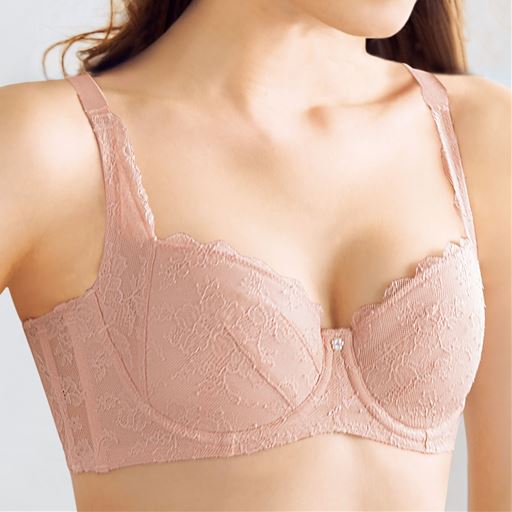 心地いい脇すっきりブラ ソフトワイヤー入り 3 4カップ セシール Cecile