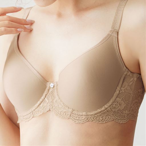 超薄手シームレスカップブラ グラマーバストさんのブラ ワイヤー入り フルカップ セシール Cecile