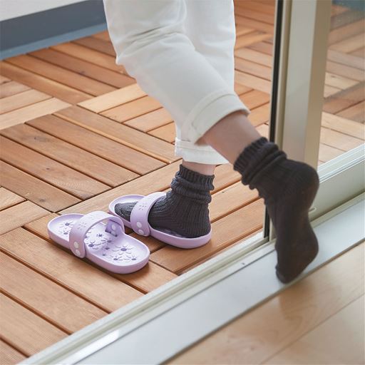 どちらからでも履ける両履きサンダル セシール Cecile