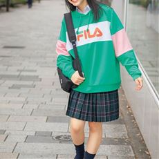 制服パーカー 女子 通販 セシール Cecile