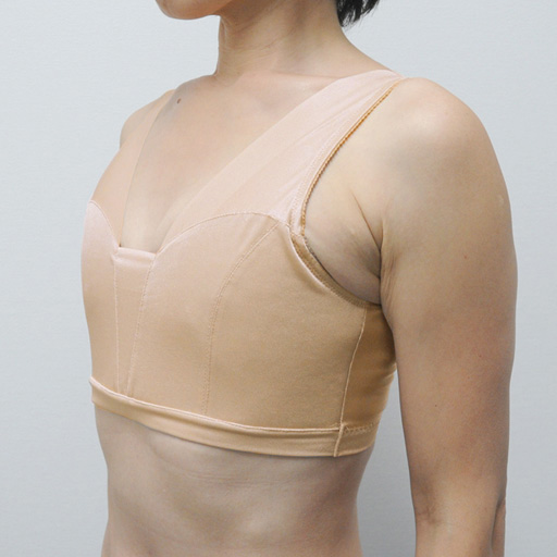 ペタ胸メーカー 大きな胸を小さく見せるブラジャー セシール Cecile ペタ胸メーカー 大きな胸を小さく見せるブラジャー セシール Cecile
