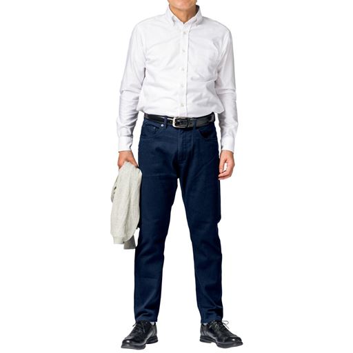 ふつう体型Aさん(身長177cm)ウエスト85サイズ 股下76cm着用 ネイビー