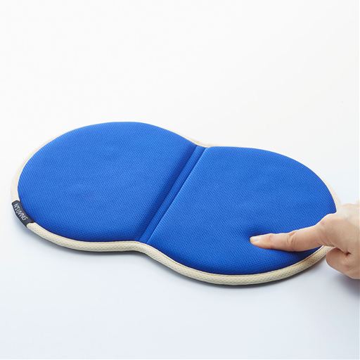 低反発ゲルクッション 持ち運びしやすい薄型設計 セシール Cecile