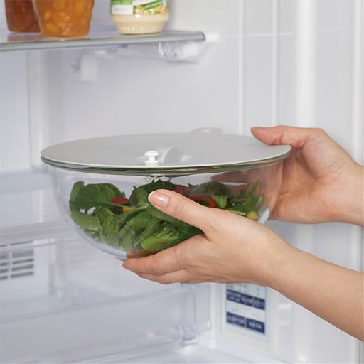 シリコン蓋は密着度が高く、ボウルにしっかりふたが出来ます。そのまま冷蔵庫に入れて保存できます。