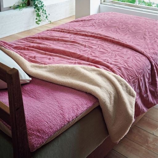 ピンク(リーフ柄) <br>布団を外せば1枚の毛布としても使えます。