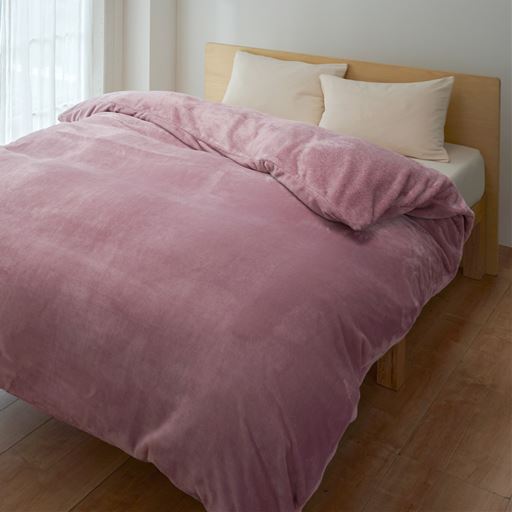 パウダーローズ<br>毛布に!カバーに!布団を毛布で包むから1枚2役使えて便利。