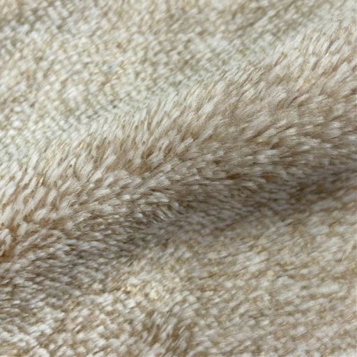 ベージュ 肌側(スマートヒート)面生地拡大<br>長い毛足が、スマートヒートの発熱したあたたかい空気をしっかり捉えて逃しません。