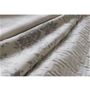 使用したのは、細めの綿糸を高密度に打ち込んだサテン織りの生地。100%コットンならではのやわらかな肌ざわり。