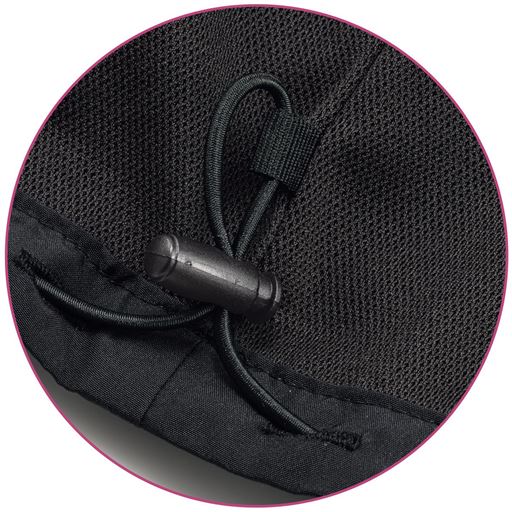 裾幅は内側のスピンドルで調整可能。