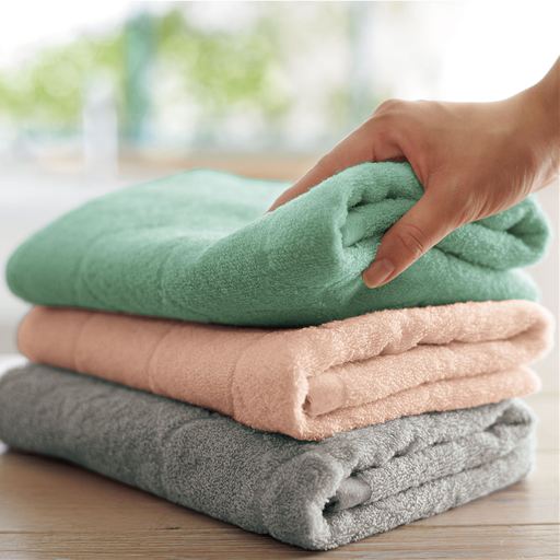A (グリーン/ピンク/グレー) ミニバスタオル3枚組<br>コンパクトでお洗濯しやすいミニバスタオル。