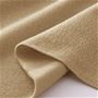 毛布生地のように厚くなく、ふんわり軽いのも特長。織生地のカバーと比べてもそれほど重さが変わりません。
