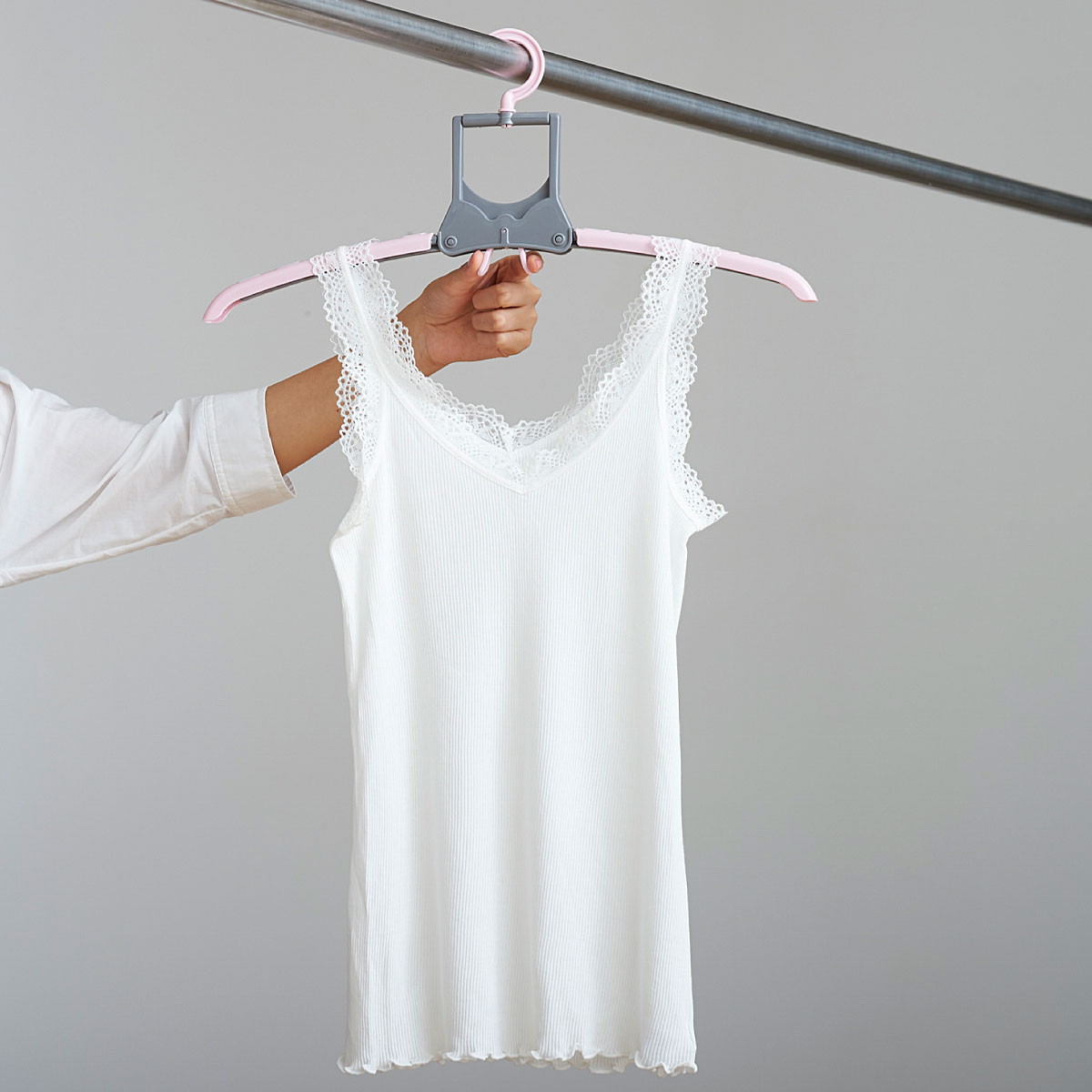 7連ハンガー 干す 収納 回収が楽ちん 家具の通販ならセシール Cecile