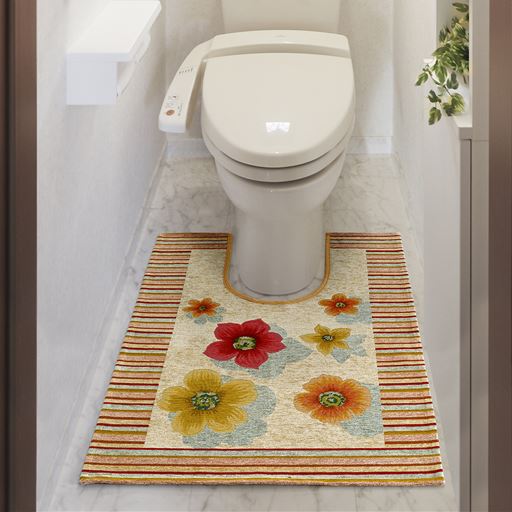 ベージュ<br>トイレを明るく華やかに彩るジャカード織のマットです。