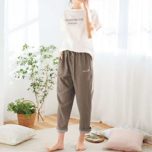 ブラウニッシュグレー コーディネート例(※Tシャツは、品番:NH-1141です)