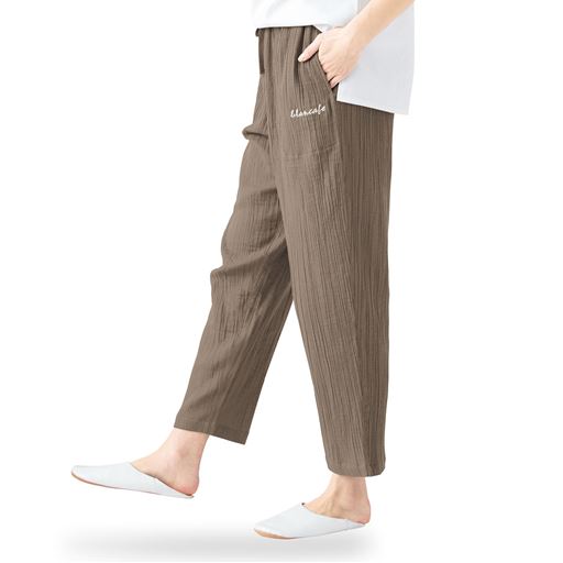 ブラウニッシュグレー 着用例