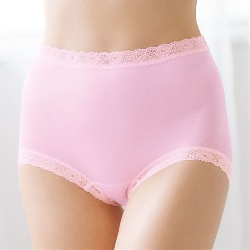 【Toratani®】お腹もすっぽり包み込むはき込み丈深め・同色2枚組 ピンク 着用例