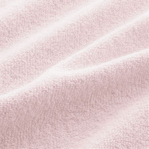 生地拡大(ピンク)<br>着心地やわらかで、吸水力もうれしい綿100%のタオル地。