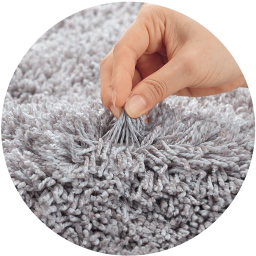 繊維が長く、毛羽の出にくいフィラメント糸を使用。
