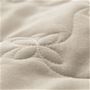 ベージュ<br>天然素材の綿は、サラッとしたやさしい肌ざわりが特徴。
