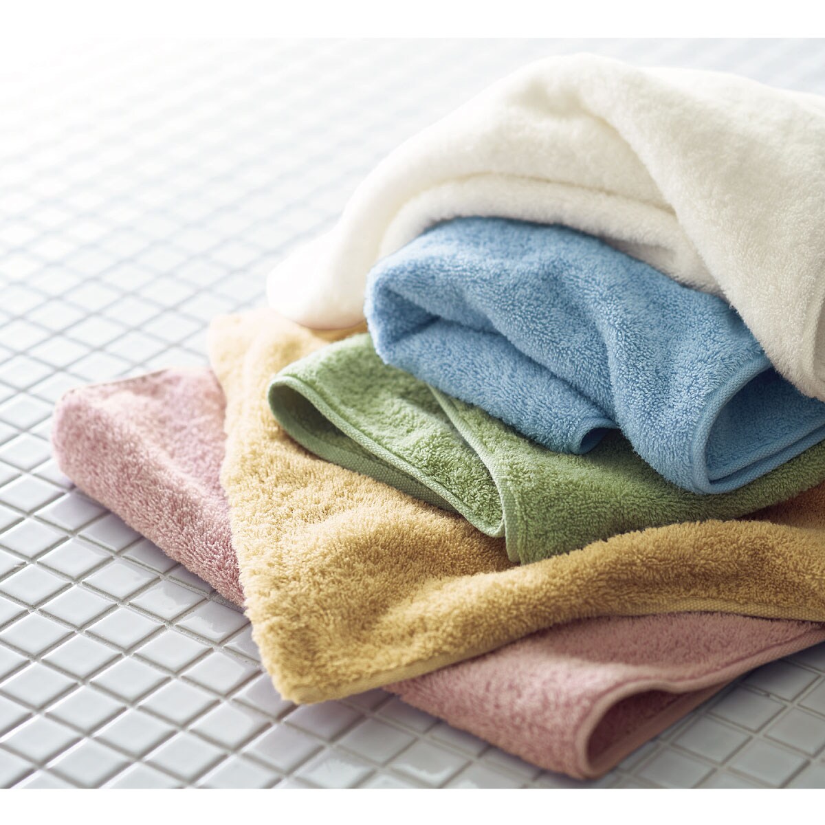 高吸水速乾タオル ふんわり厚手 綿100 インテリアの通販ならセシール Cecile 高吸水速乾タオル ふんわり厚手 綿100 インテリアの通販ならセシール Cecile
