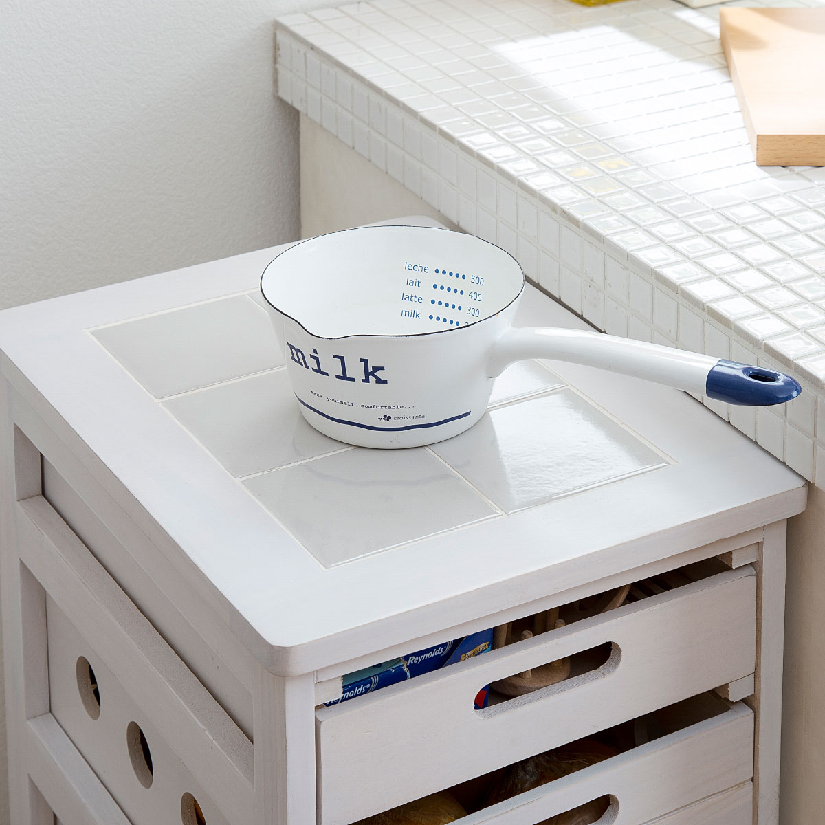 木製 ストッカー キッチン収納 約高さ79cm 引き出し付き 完成品 通気性抜群 桐材 タイル天板