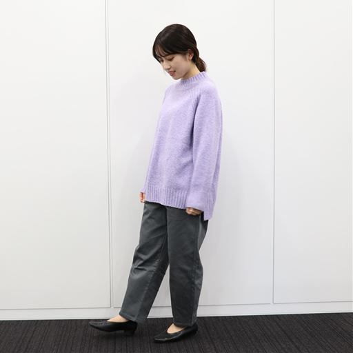 ラベンダー コーディネート例(スタッフ身長155cm、着用Mサイズ)<br>※パンツは品番:MP-2678