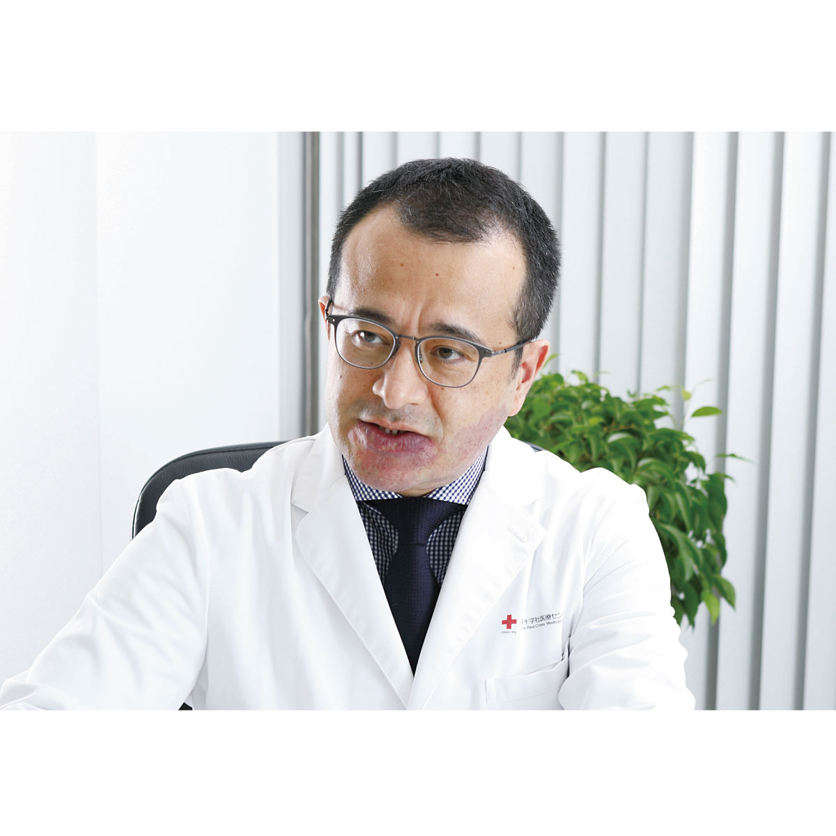 首と肩に寄りそう枕 - 寝具の通販ならセシール(cecile)