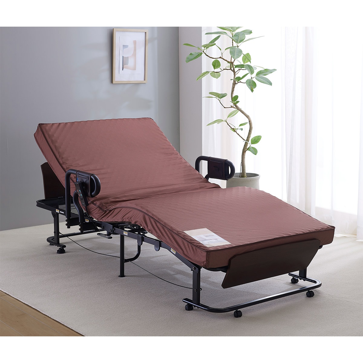 出ました！介護ベッド中古　介護用ベッドでしっかりしています。リクライニング使えます！ 出ました！介護ベッド中古 介護用ベッドでしっかりしています