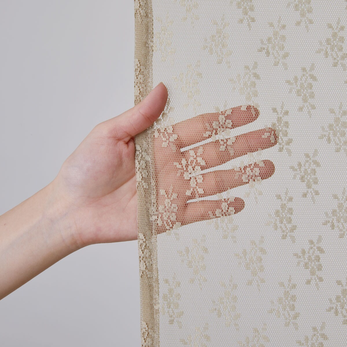 レースカーテン(透け感を楽しむチュール) - インテリアの通販なら